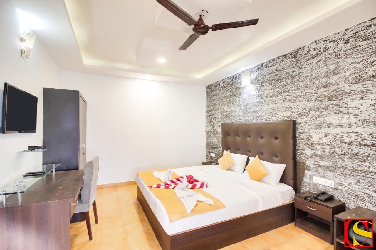Candolim Sands Otel Dış mekan fotoğraf