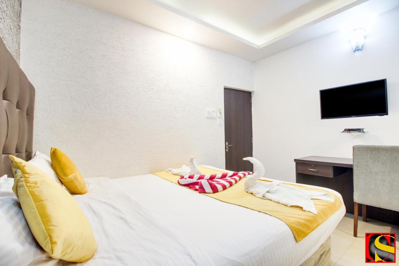 Candolim Sands Otel Dış mekan fotoğraf