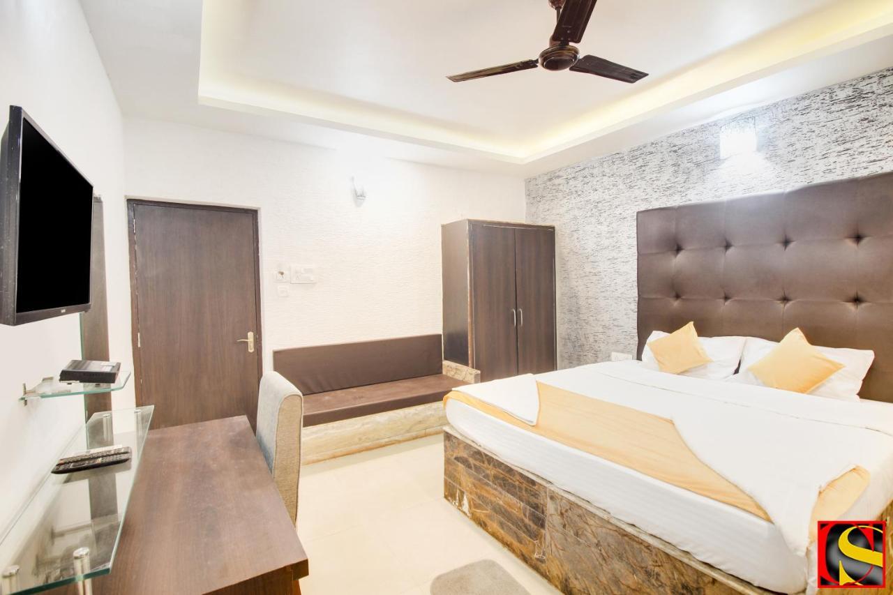 Candolim Sands Otel Dış mekan fotoğraf