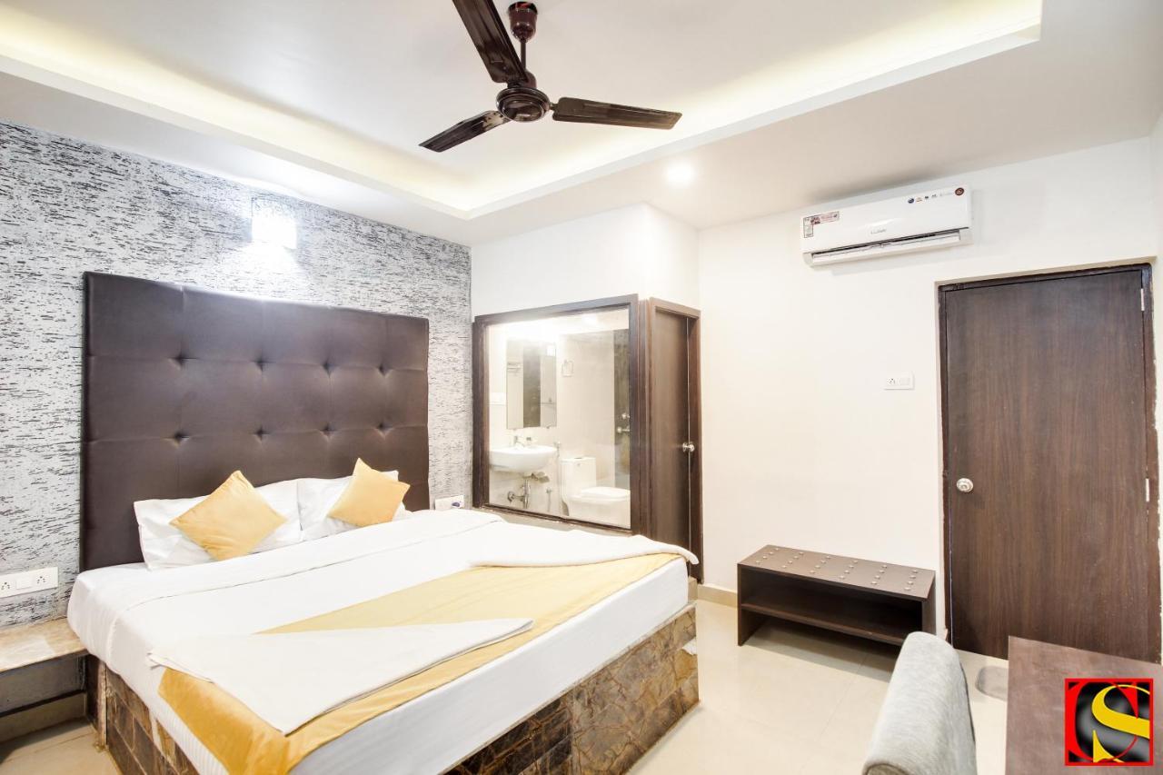 Candolim Sands Otel Dış mekan fotoğraf