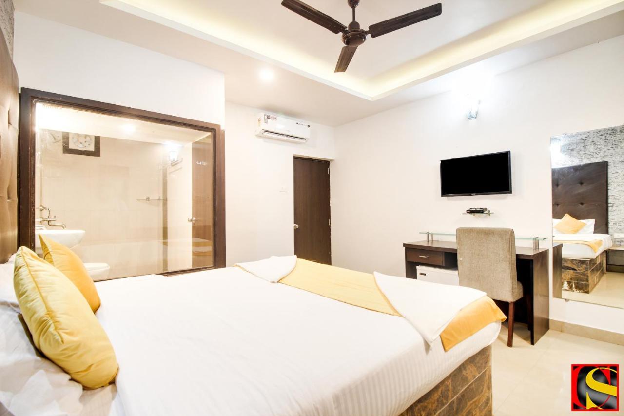 Candolim Sands Otel Dış mekan fotoğraf