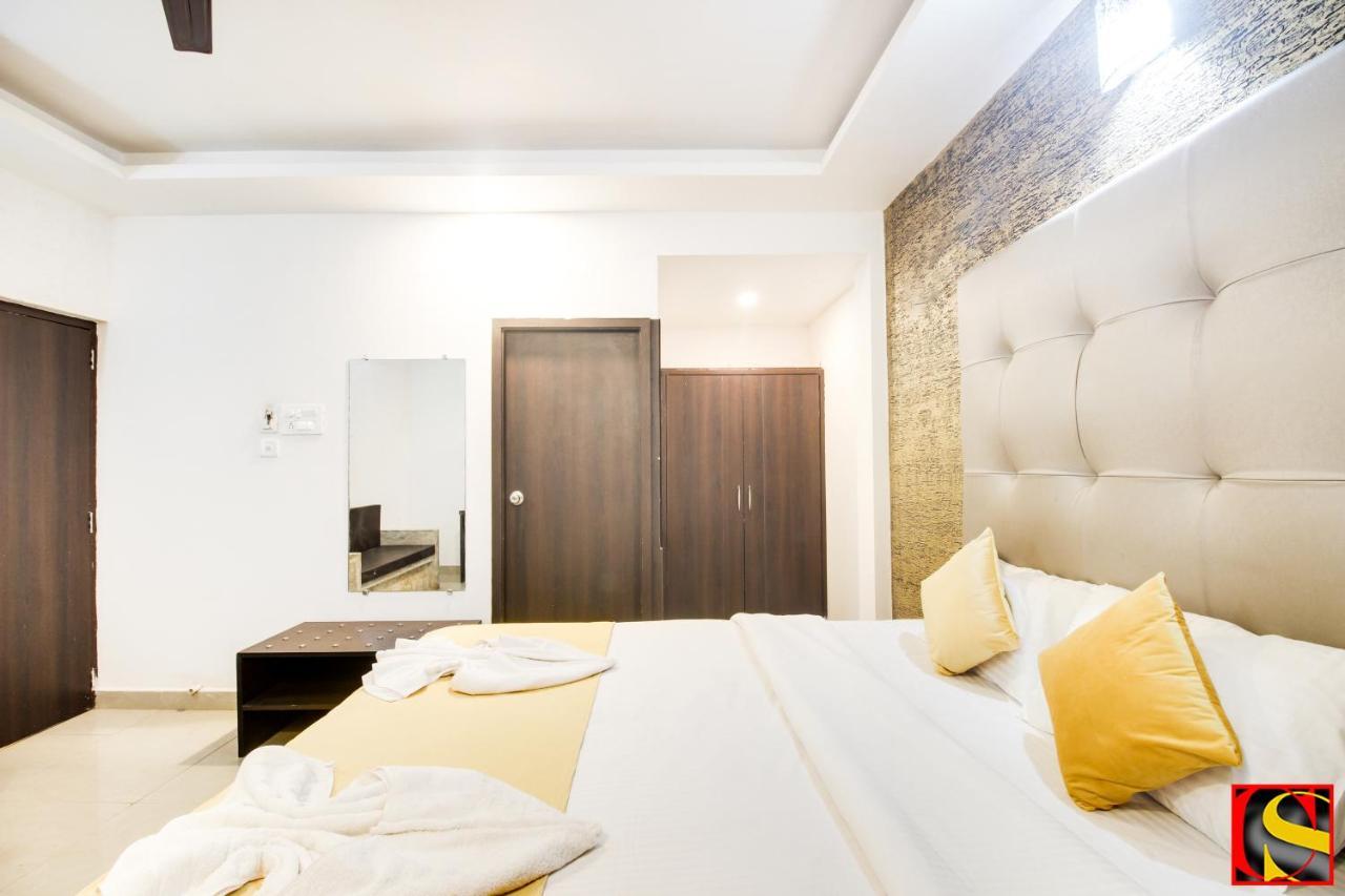 Candolim Sands Otel Dış mekan fotoğraf